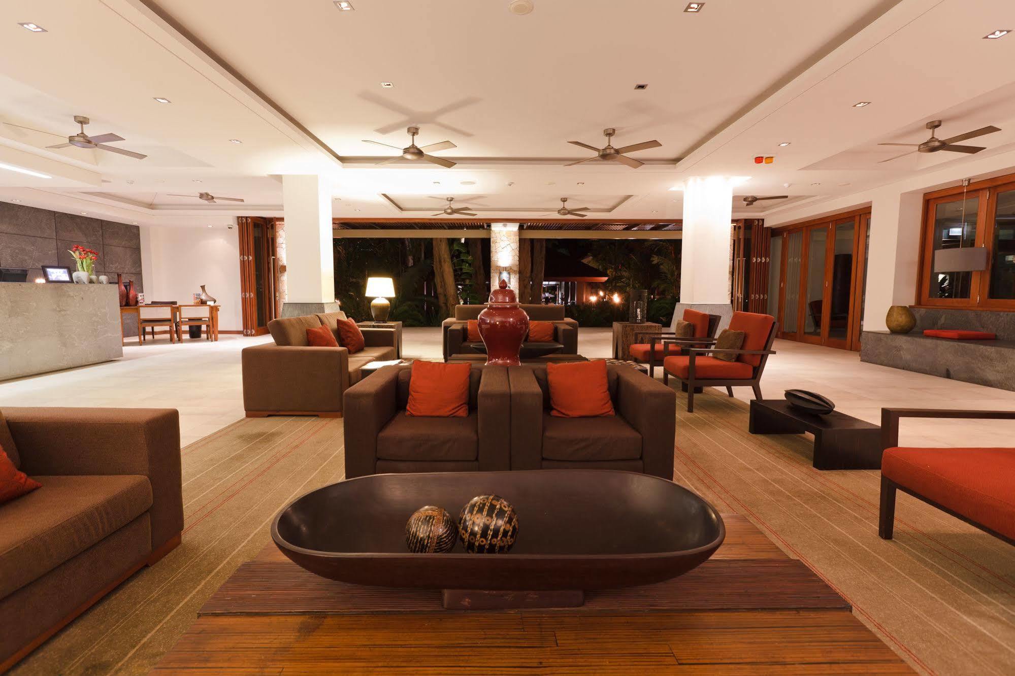 Pullman Palm Cove Sea Temple Resort & Spa Exterior foto
